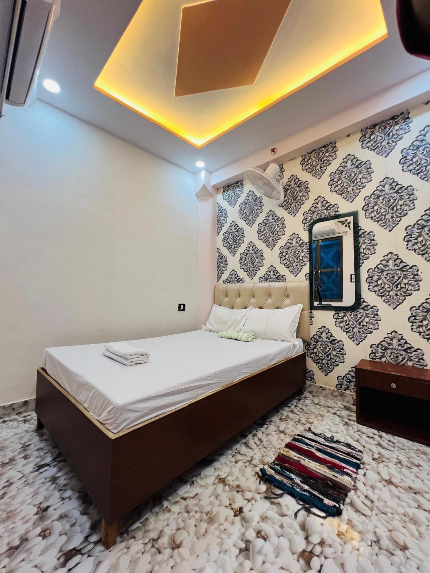 The Bella Guest house Varanasi
